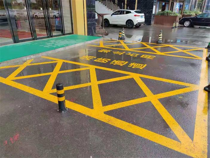 河南熱熔標(biāo)線(xiàn)涂料變色的原因及應(yīng)對(duì)方法